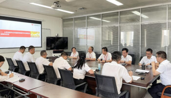 玉柴物流集團(tuán)黨委召開(kāi)“黨旗引領(lǐng)，使命擔(dān)當(dāng)”基層黨支部新老書(shū)記交接座談會(huì)